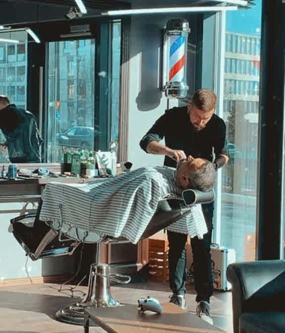 Tonowanie Brody i Głowy w Wilanowie - BRODSKI Barber Shop Tonowanie Brody i Głowy w Wilanowie - BRODSKI Barber Shop